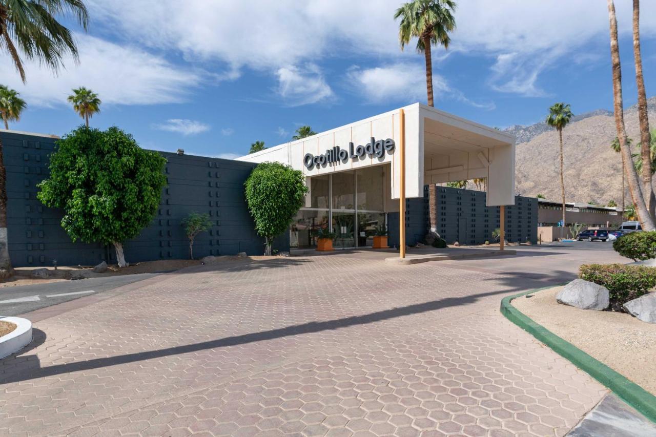 Mid-Century Palm Springs Bungalow With Patio! Bagian luar foto